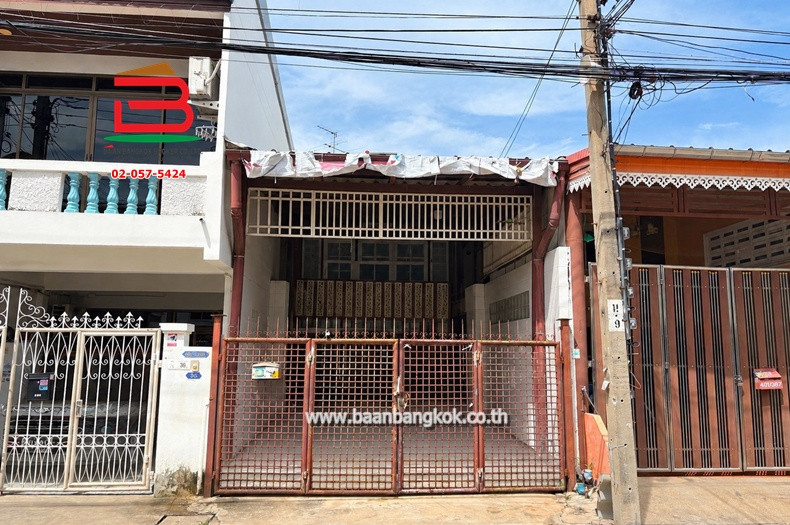 Townhouse, Prachaniwet Village 3, area 21 sq m., near Lotus Express, Ngamwongwan Road, Tha Sai Subdistrict, Mueang Nonthaburi District. Nonthaburi Province