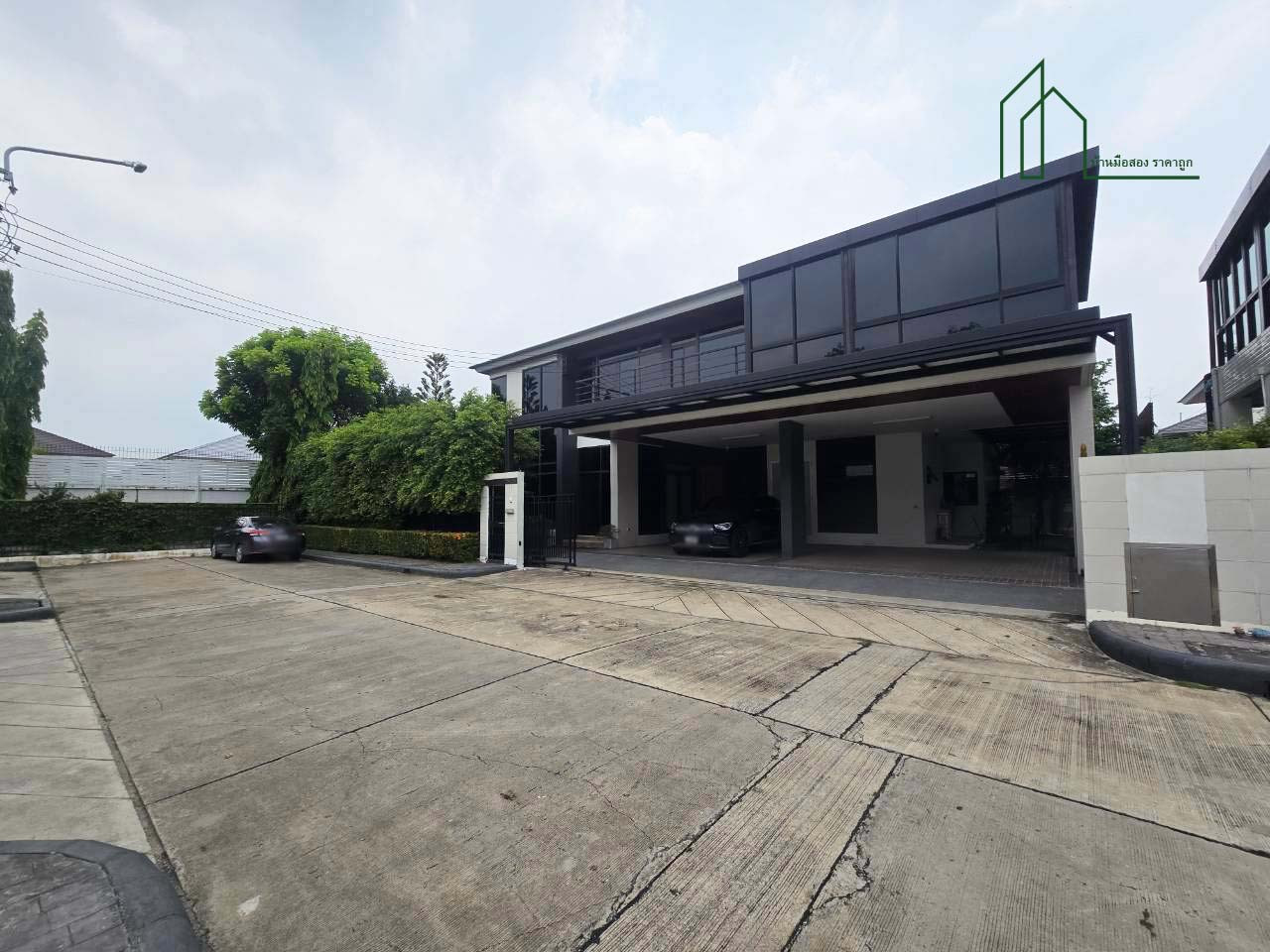 บ้านเดี่ยว 2 ชั้น สไตล์โมเดิร์น หลังมุม เทรนดี้ ธารา ร่มเกล้า มีนบุรี  – รูปที่ 2
