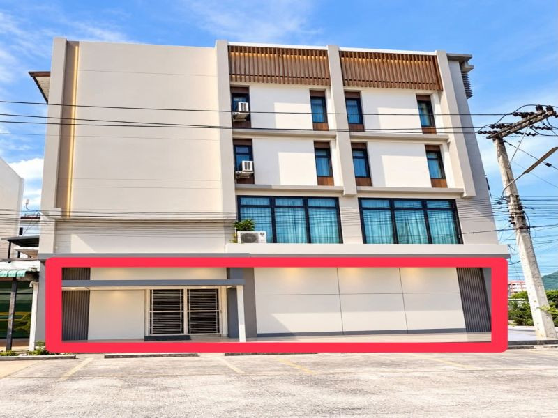 [4 rooms partitioned on the 1st floor! Located next to TOPS Si Racha] Golden City Si Racha for rent