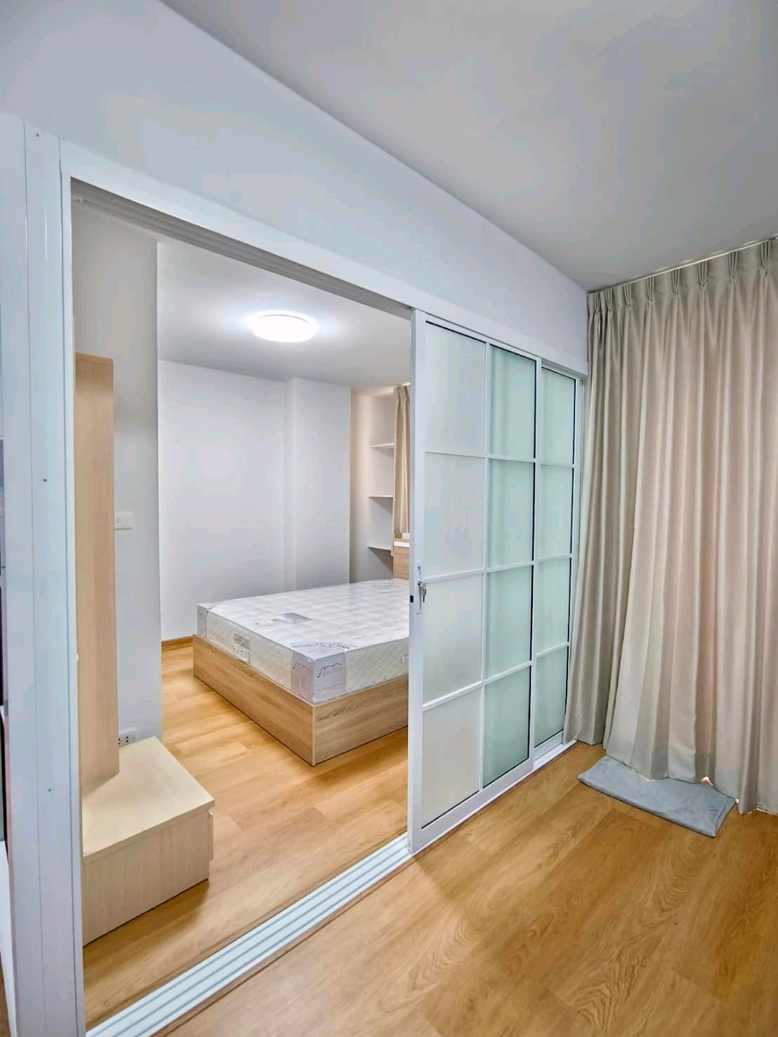 ให้เช่าคอนโดรีโนเวทใหม่ 1 ห้องนอน ห้องสวยพร้อมอยู่ ให้เช่าคอนโดรีโนเวทใหม่ 1 ห้องนอน ห้องสวยพร้อมอยู่