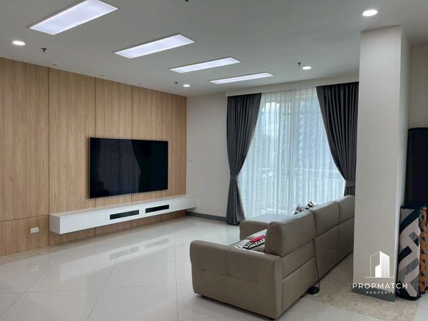✨Flash Deal ✨The Empire Place Sathorn (3Bed 3Bath 183SQM.) ready to move in! Only 28,000,000 baht Tel.0981315848 @propmatch
