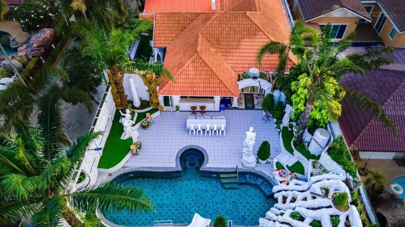 ขายด่วน! พูลวิลล่าหลังใหญ่ White House Poolvilla โครงการบ้านคูณสุข 2