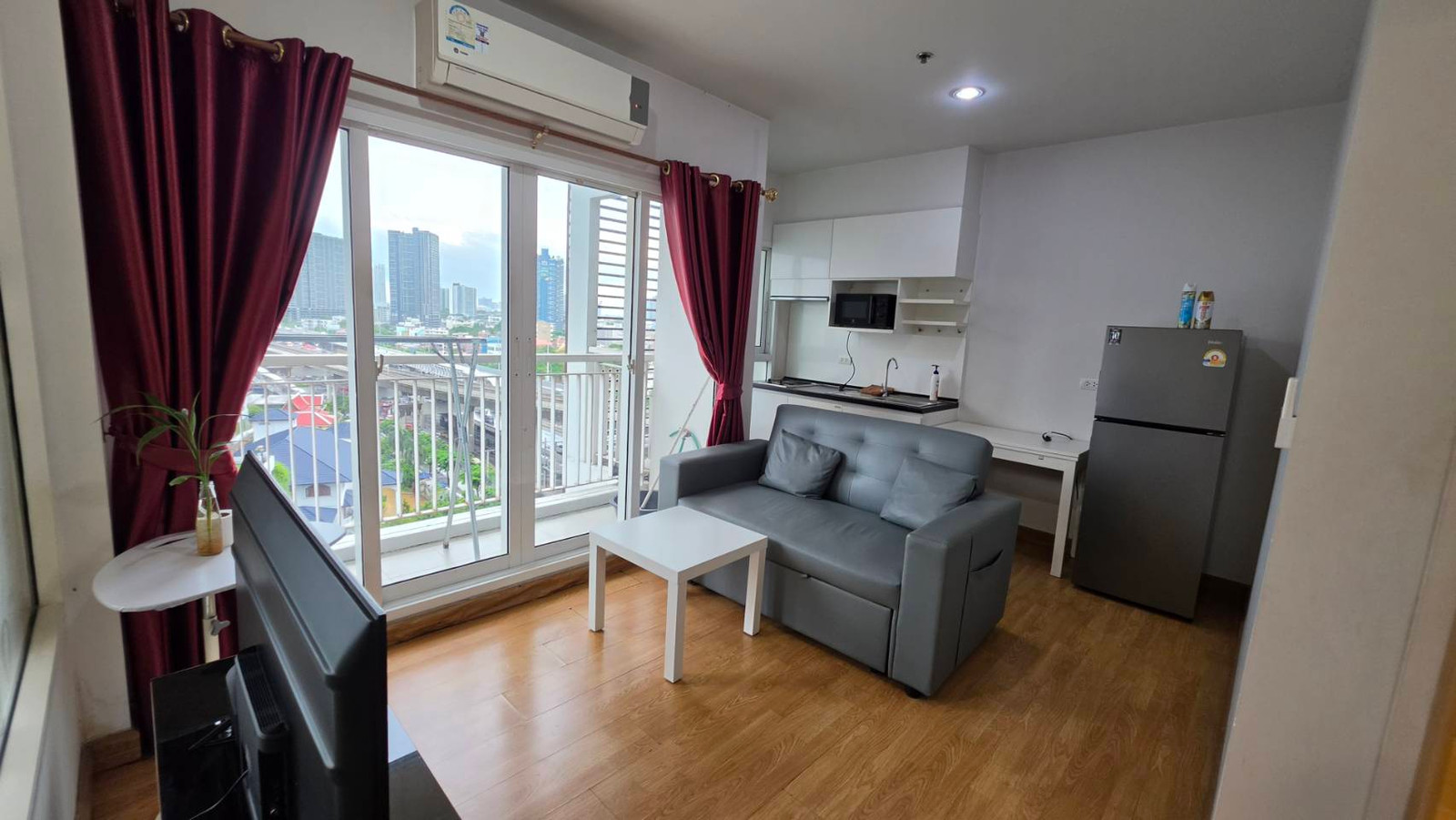 For Rent Parkland Grand Taksin Luxury Condo *ready to move in* For Rent Parkland Grand Taksin Luxury Condo *ready to move in*