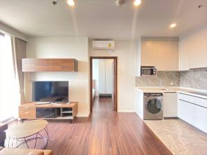 HOT DEAL!! *Whizdom Inspire Sukhumvit, high floor 30+, north room, city view @10 MB