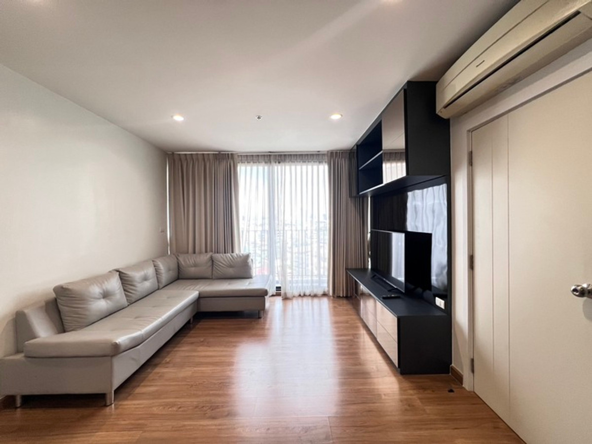 📢📢ขายพร้อมผู้เช่า The Tree Interchange (2 Bed 58 ตร.ม/4.79 ล้าน) ชั้น 10 ติดเกตเวย์/ใกล้ MRT สนใจ Line ID: @atfirm 📢📢ขายพร้อมผู้เช่า The Tree Interchange (2 Bed 58 ตร.ม/4.79 ล้าน) ชั้น 10 ติดเกตเวย์/ใกล้ MRT สนใจ Line ID: @atfirm