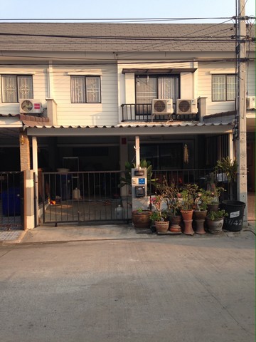 Sale with tenants Townhouse Baan Pruksa 67 Klong 2, size 18.5 sq m, 3 bedrooms, 2 bathrooms Sale with tenants Townhouse Baan Pruksa 67 Klong 2, size 18.5 sq m, 3 bedrooms, 2 bathrooms