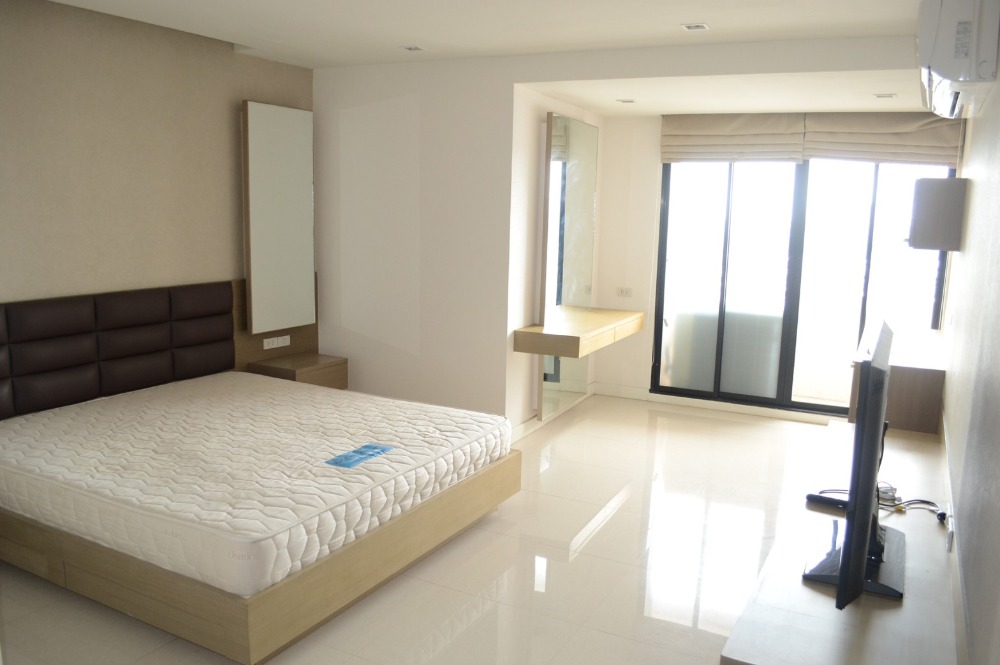 ให้เช่า @สุขุมวิท 24 (5 นอน 4 น้ำ + 1 ห้องแม่บ้าน) 390 ตรม 120,000 ต่อรองได้ – รูปที่ 2