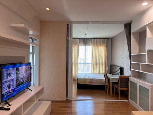 ++ Urgent rent ++ HIVE SATHORN CONDO ** 1 bedroom, 49 sq m, fully furnished, ready to move in!!!