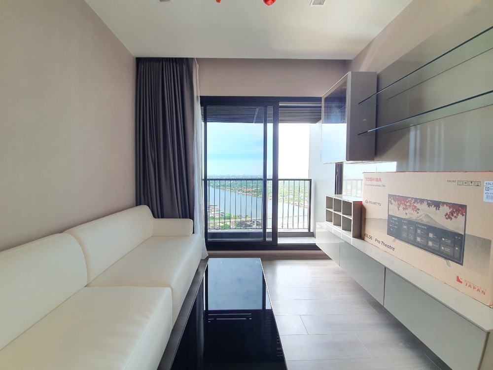 Condo for rent, Politan Rive, along the Chao Phraya River, 2 bedrooms, river view, beautifully decorated, fully furnished, ready to move in, new room. Condo for rent, Politan Rive, along the Chao Phraya River, 2 bedrooms, river view, beautifully decorated, fully furnished, ready to move in, new room.
