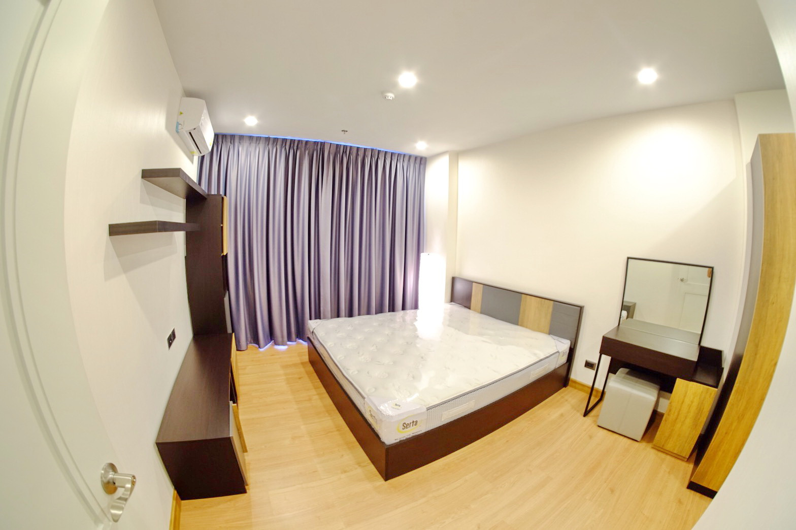 0984-A😊 For RENT ให้เช่า 1 ห้องนอน🚄ใกล้ MRT ศูนย์วัฒนธรรม เพียง 5 นาที🏢ศุภาลัย เวลลิงตัน 2 Supalai Wellington 2🔔พื้นที่:42.00ตร.ม.💲เช่า:14,000.-บาท📞:099-5919653✅LineID:@sureresidence