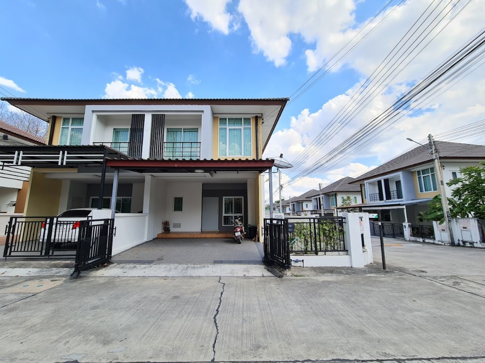 House for sale in Chonburi, Sriracha District, Thada Park 2, Bowin, 39 sq.wa., behind the corner, near Robinson, near Lotus. House for sale in Chonburi, Sriracha District, Thada Park 2, Bowin, 39 sq.wa., behind the corner, near Robinson, near Lotus.