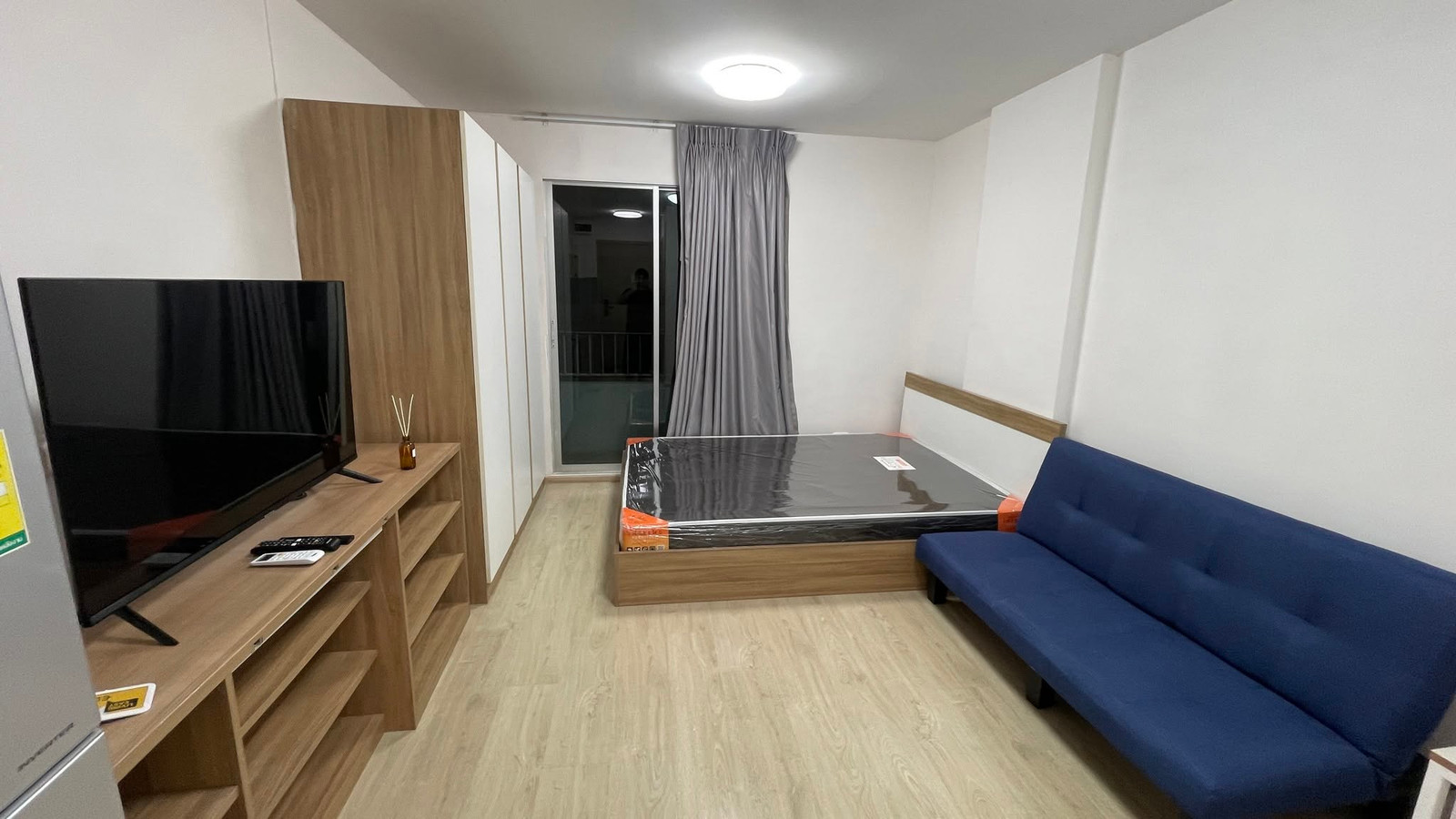 Elio Sukhumvit 64 has a washing machine, fully furnished, price 10,000 baht. Elio Sukhumvit 64 has a washing machine, fully furnished, price 10,000 baht.