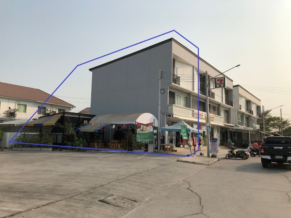 ขายตึก พร้อมธุรกิจให้เช่าพื้นที่ มีเซเว่นเช่าด้านล่าง และร้านค้าเช่าด้านข้าง รวมถึงด้านบนมี office เช่าอยู่ Yield ดีมั่นคง. ขายตึก พร้อมธุรกิจให้เช่าพื้นที่ มีเซเว่นเช่าด้านล่าง และร้านค้าเช่าด้านข้าง รวมถึงด้านบนมี office เช่าอยู่ Yield ดีมั่นคง.