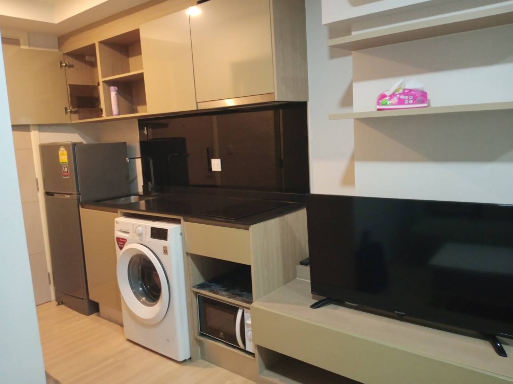 Luxury condo for rent, Knightbridge Skycity, BTS Sai Yud, Phaholyothin 48 Road -1 bedroom, 1 bathroom, 1 size 23 sq m., 11th floor, new room - fully furnished, ready to move in. Luxury condo for rent, Knightbridge Skycity, BTS Sai Yud, Phaholyothin 48 Road -1 bedroom, 1 bathroom, 1 size 23 sq m., 11th floor, new room - fully furnished, ready to move in.