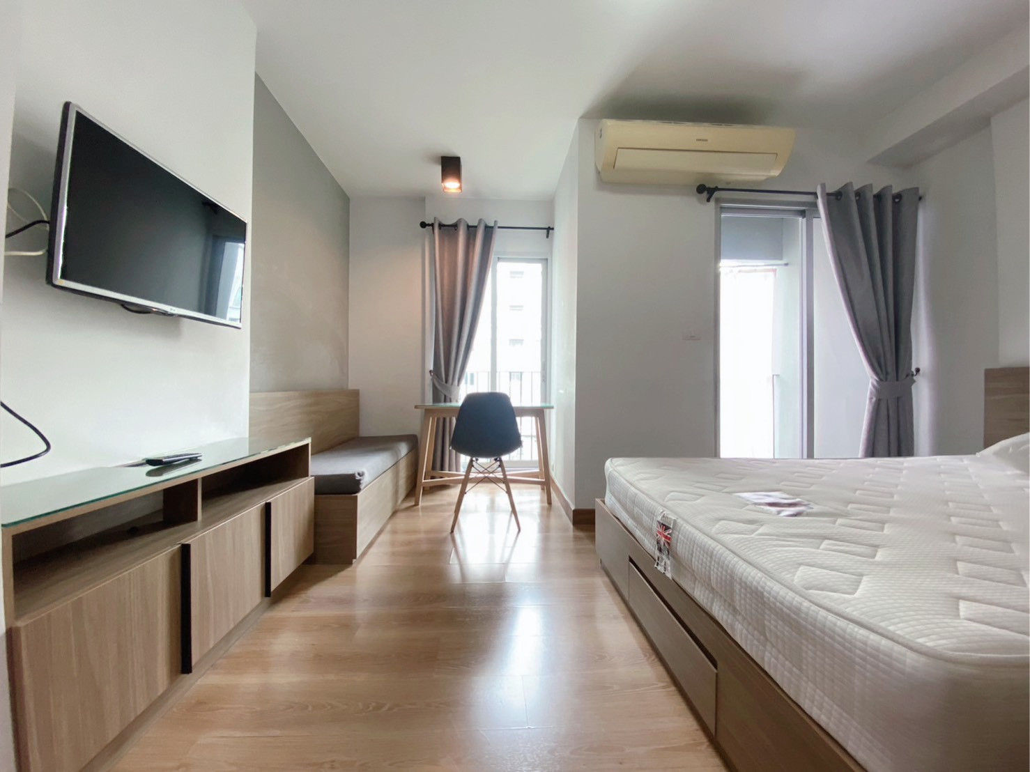 Condo for rent, Chapter One The Campus Kaset, Chapter One The Campus Kaset, near Kasetsart University, Bang Khen, 200 meters, near BTS Senanikom Station, only 100 meters.