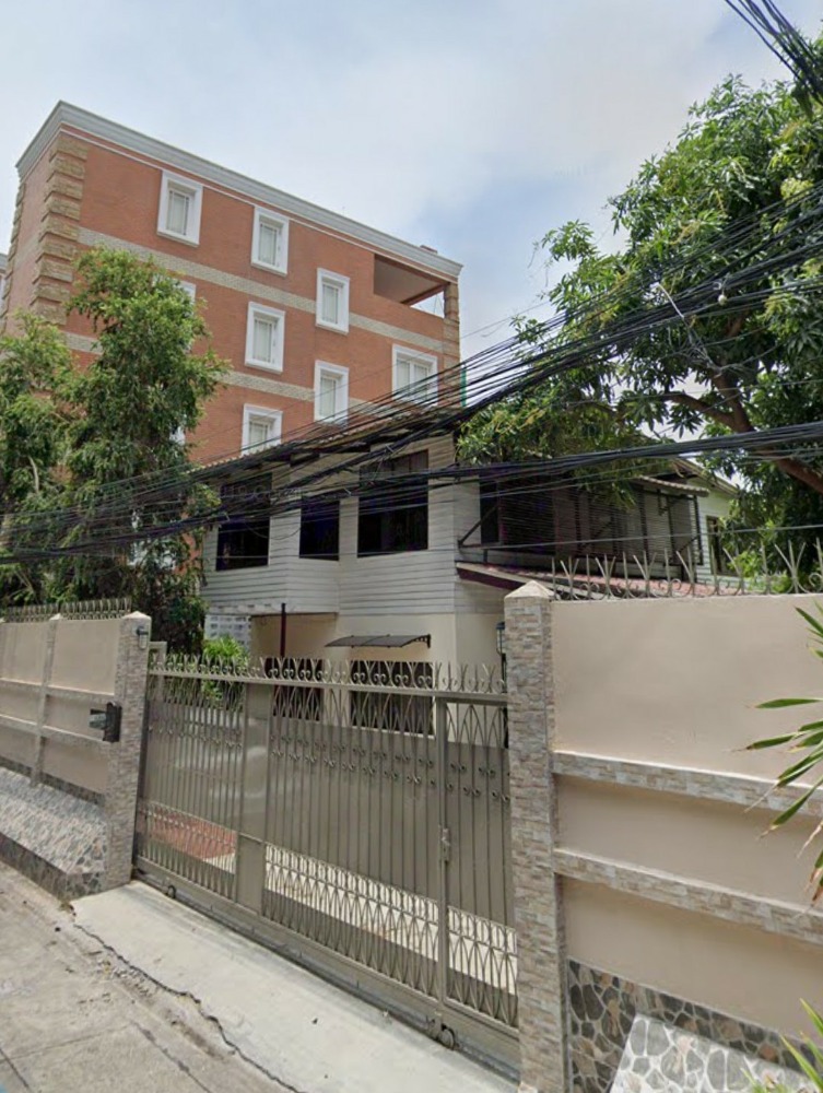 ขายบ้านเดี่ยว 2 ชั้น ในซ.สวนพลู ถ.สาทร ขายบ้านเดี่ยว 2 ชั้น ในซ.สวนพลู ถ.สาทร