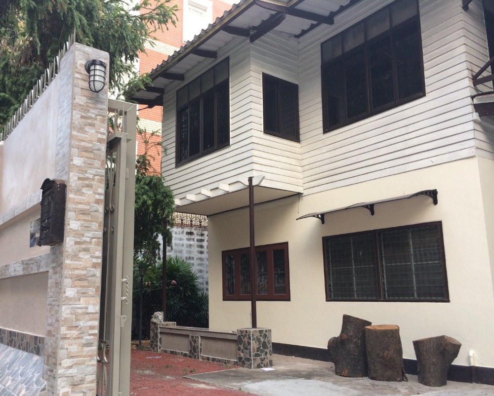 ขายบ้านเดี่ยว 2 ชั้น ในซ.สวนพลู ถ.สาทร – รูปที่ 2