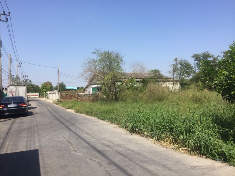 Land for sale, Min Buri, Wat Suk Chai 4, Nimit Mai Road. Sai Kong Din, area 385 square meters, 12.32 million baht.