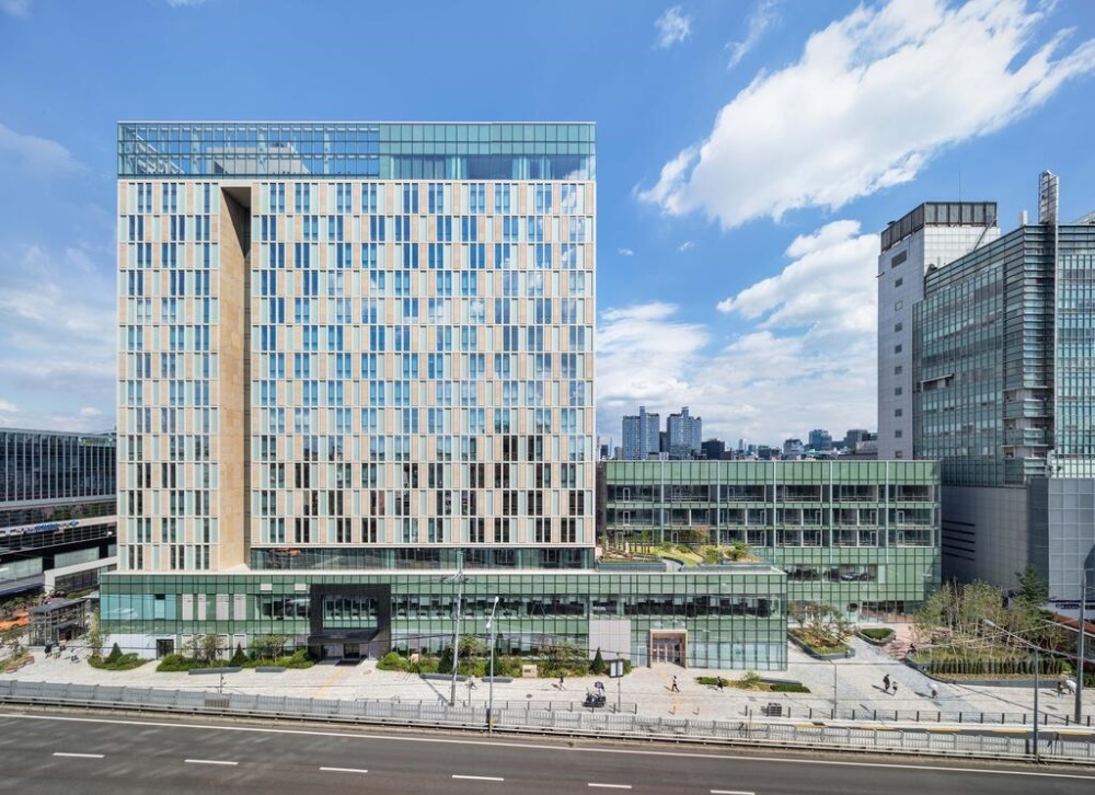 Hotel for sale, 210 rooms, Din Daeng area, near the Orange Line BTS station, only 200 meters. Hotel for sale, 210 rooms, Din Daeng area, near the Orange Line BTS station, only 200 meters.