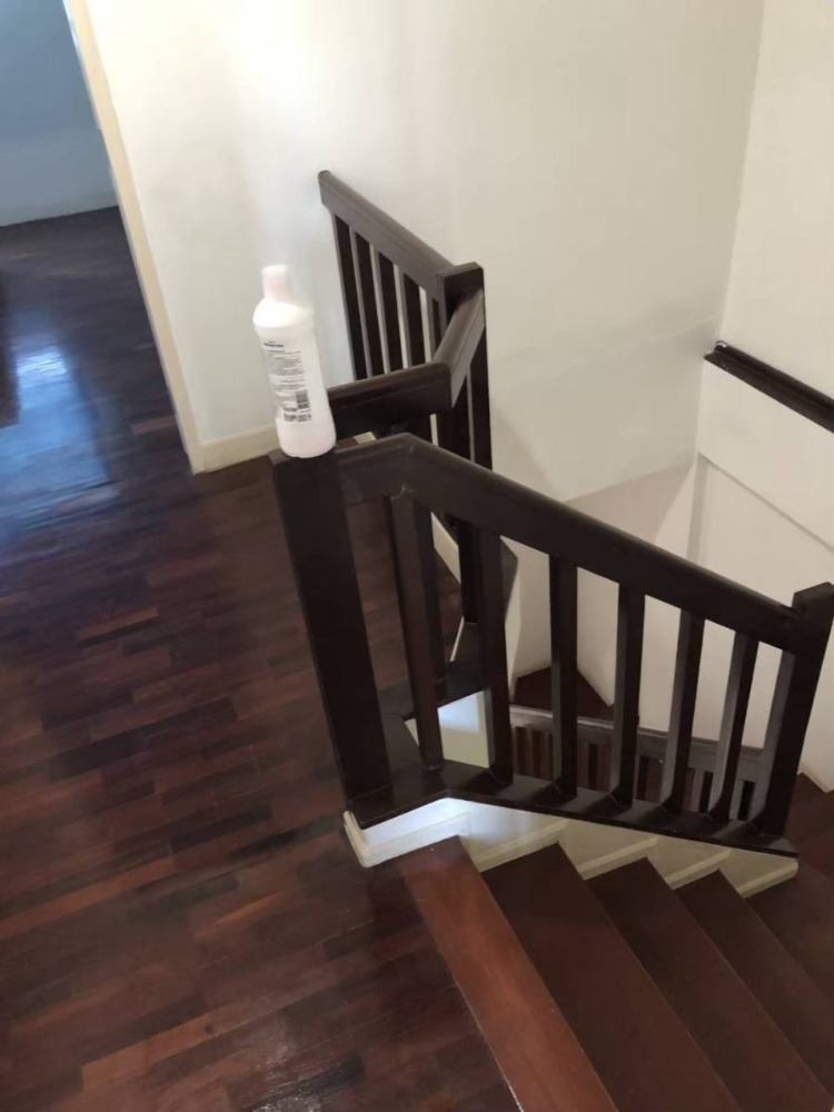 Townhouse onnut for rent Townhouse onnut for rent