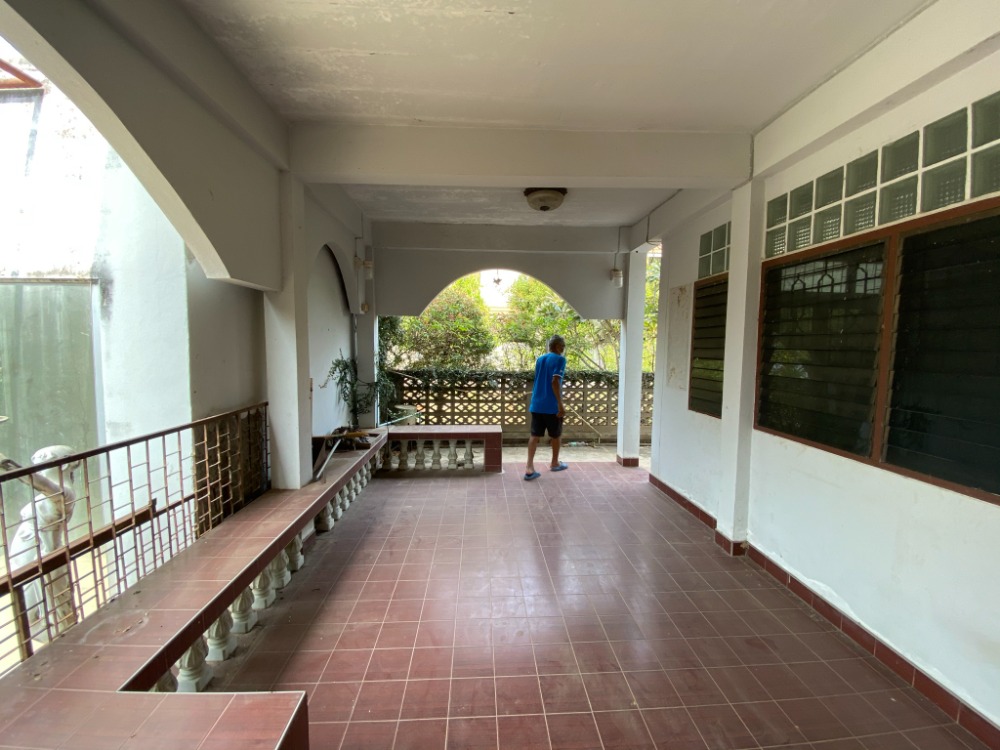 ขายบ้านเดี่ยวหลังใหญ่ ใจกลางเมืองพิษณุโลก – รูปที่ 4