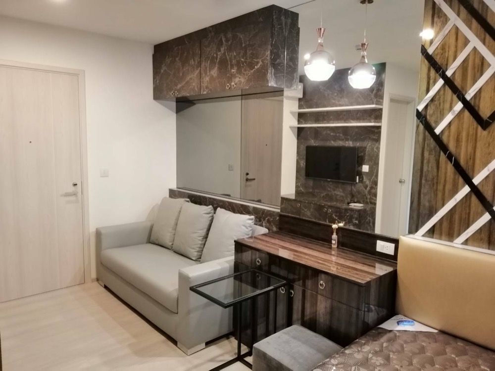for rent Life asoke studio special price !! for rent Life asoke studio special price !!