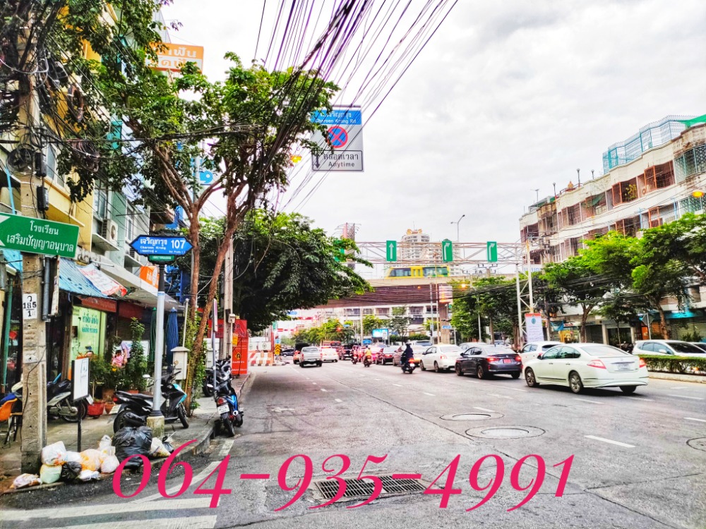 ขายด่วน!! ถูกสุดในย่านนี้ ที่ดินแปลงสวย บนทำเลทอง 298.5 ตรว. ซอยเจริญกรุง 107 (ซอยประดู่ 1) ใกล้แหล่งท่องเที่ยว เอเชียทีค BTS สุรศักดิ์ สะพานตากสิน ขายด่วน!! ถูกสุดในย่านนี้ ที่ดินแปลงสวย บนทำเลทอง 298.5 ตรว. ซอยเจริญกรุง 107 (ซอยประดู่ 1) ใกล้แหล่งท่องเที่ยว เอเชียทีค BTS สุรศักดิ์ สะพานตากสิน
