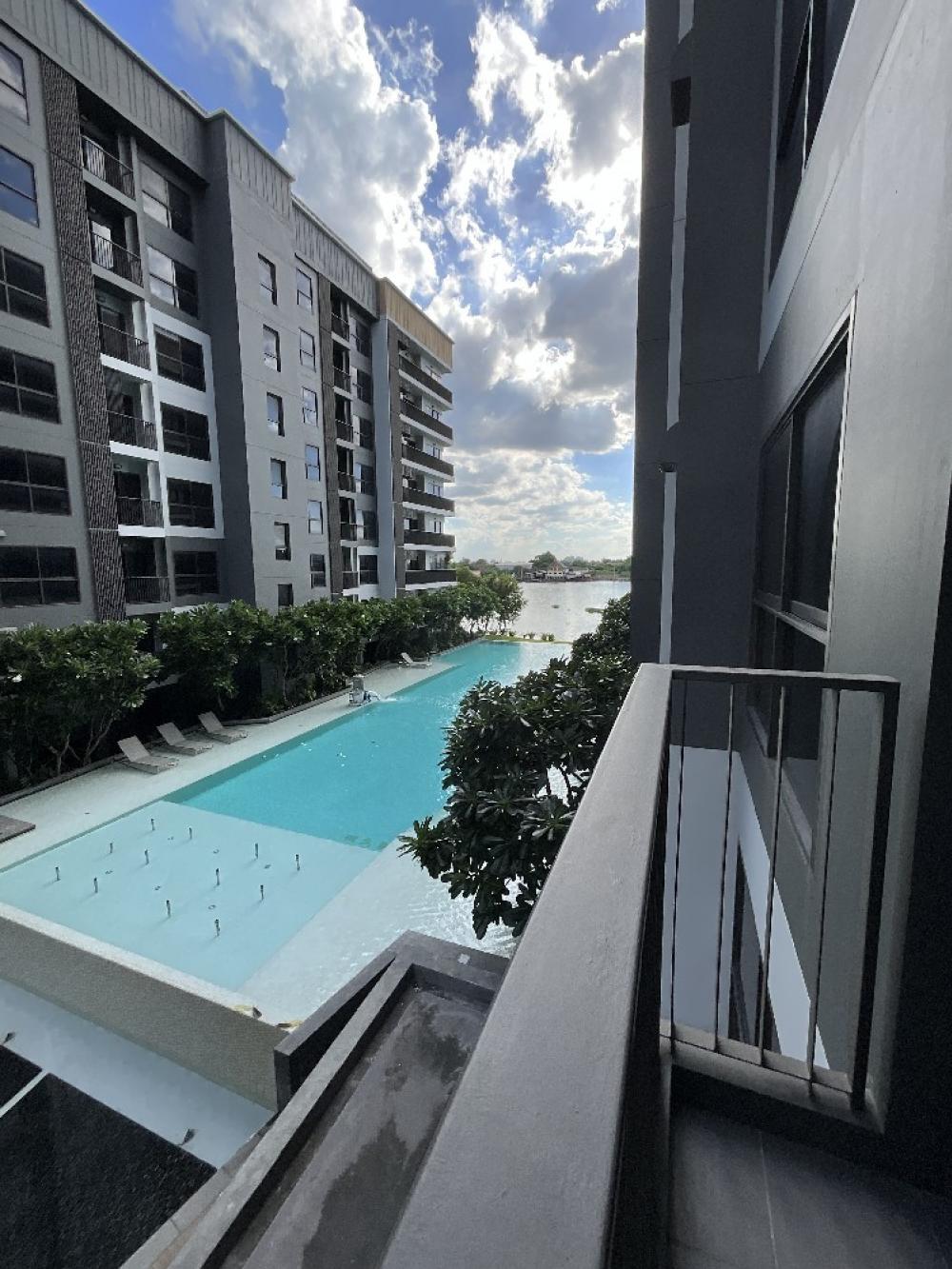 The Politant Breeze two bedroom,two bath room face South with swimming pool and Riverview – รูปที่ 3
