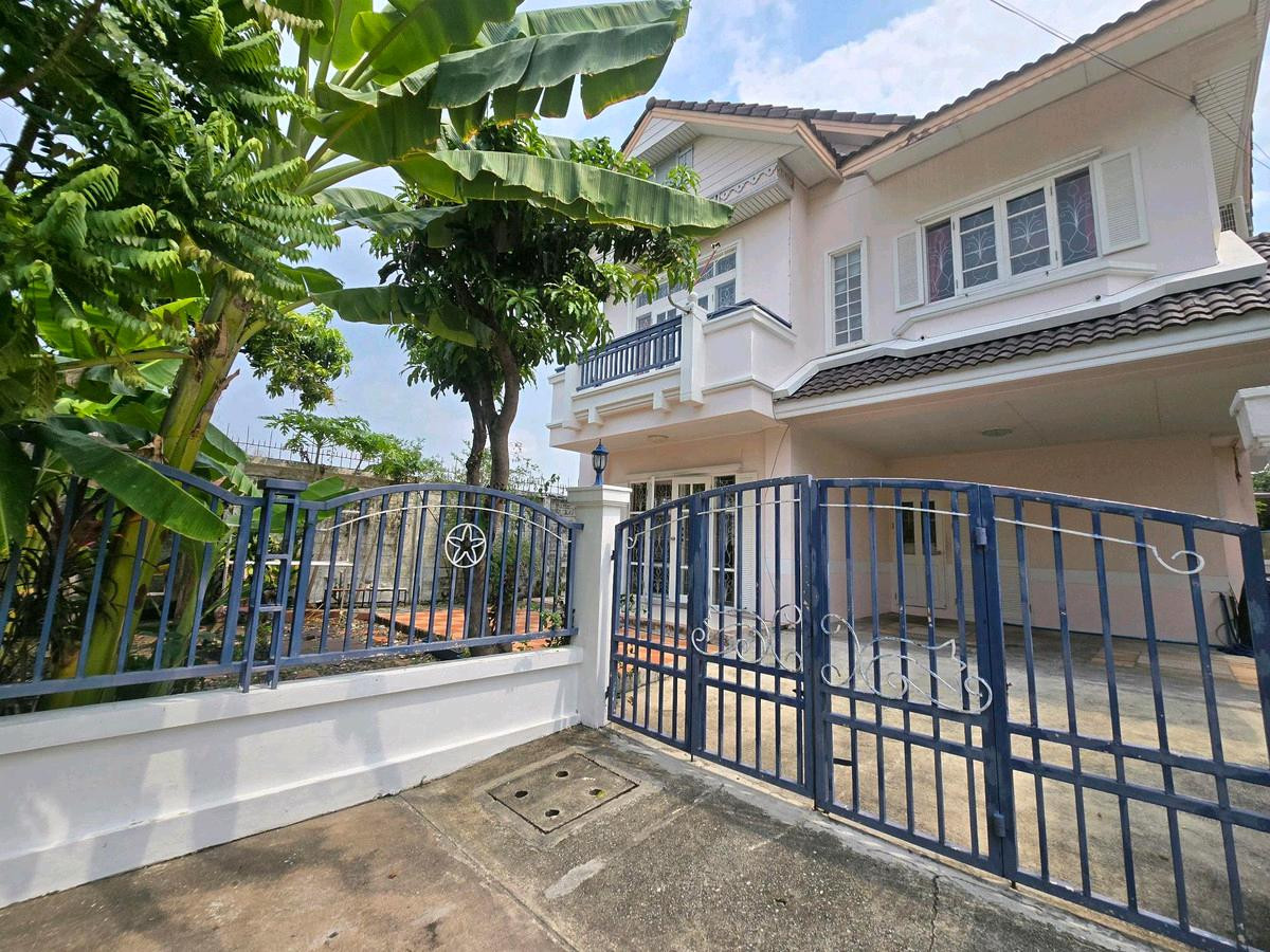 For rent: 2-storey detached house, 65 sq m (corner), Ramkhamhaeng Road 190, near Khwan Riam Floating Market, for rent 18,000/month For rent: 2-storey detached house, 65 sq m (corner), Ramkhamhaeng Road 190, near Khwan Riam Floating Market, for rent 18,000/month
