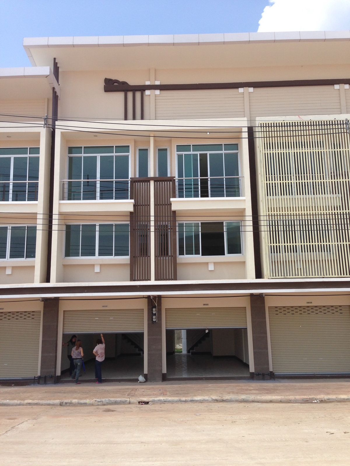 Commercial building, Indochina shopping center, selling at a loss, urgent, commercial building opposite Rong Kluea, Sa Kaeo, new building, never been in, good location, main road, can enter and exit in 2 ways (short cut off the main road), trade, close sh – รูปที่ 4