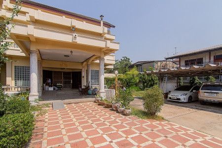 3-storey detached house for sale near The Mall Bang Khae, 410 sq m, 905 sq m, Soi Petchkasem 53