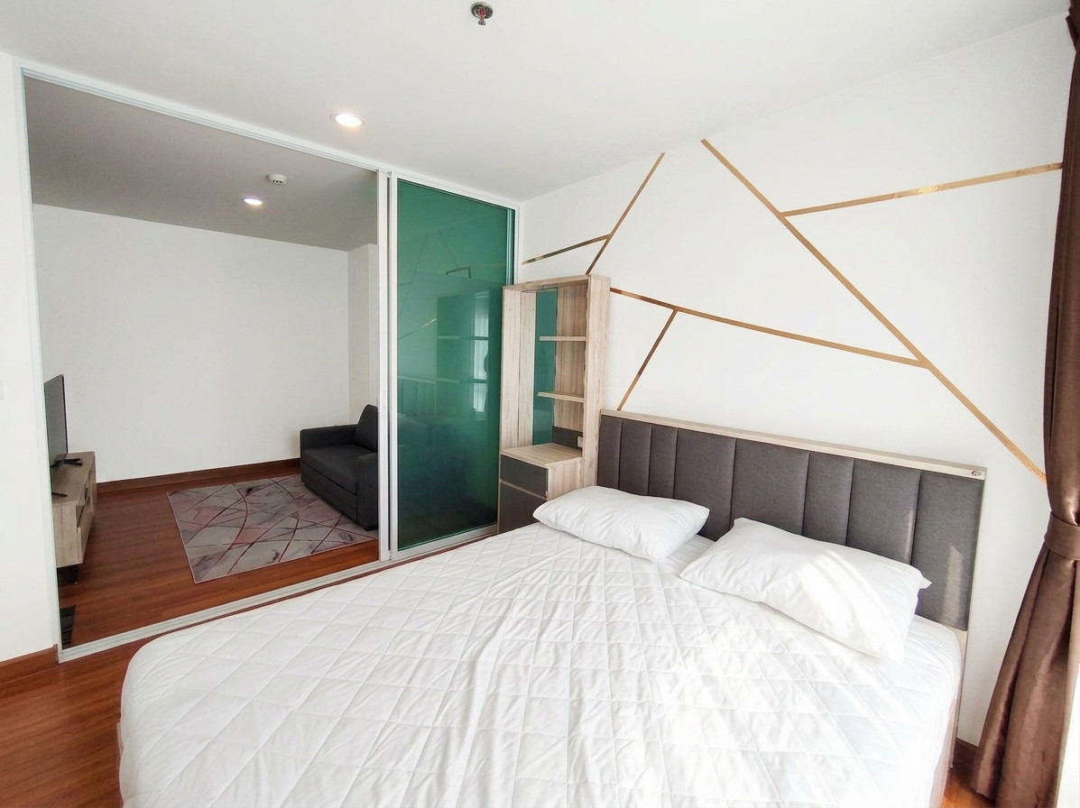 มีเครื่องซักผ้า กั้นห้องกระจก 6 มม  smart TV ให้เช่าคอนโด Regent Home บางซ่อน เฟส27 – รูปที่ 3