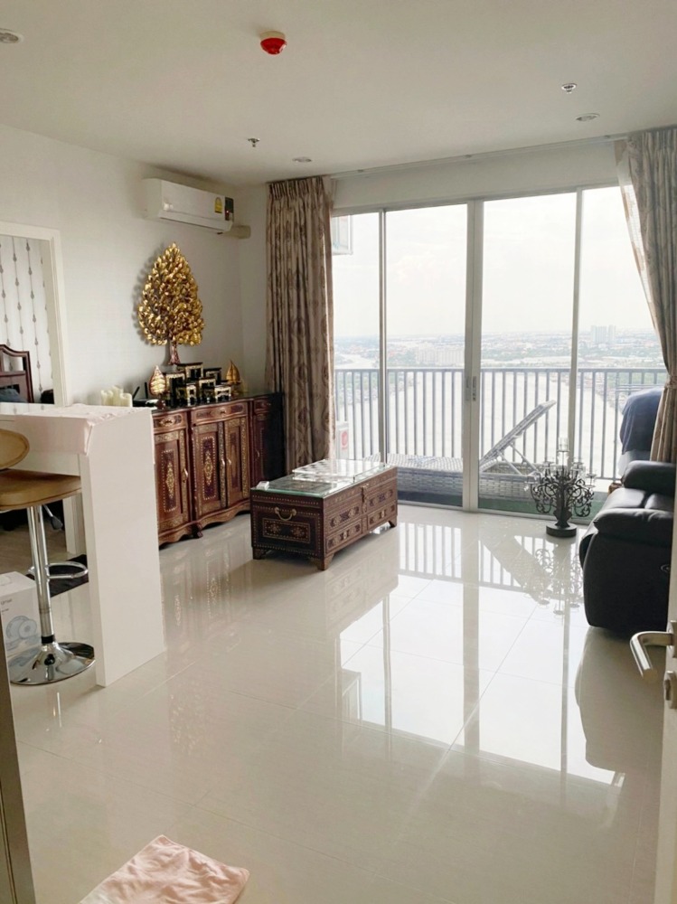 Manor Sanambinnam Condo for Sale. Next to the Chao Praya River for Sale.