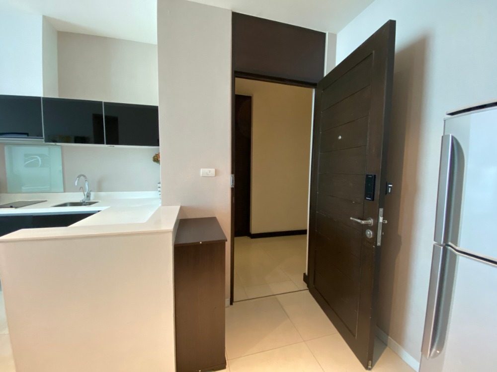 Eight thonglor residence  for rent