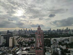 Condo Park 24 for rent