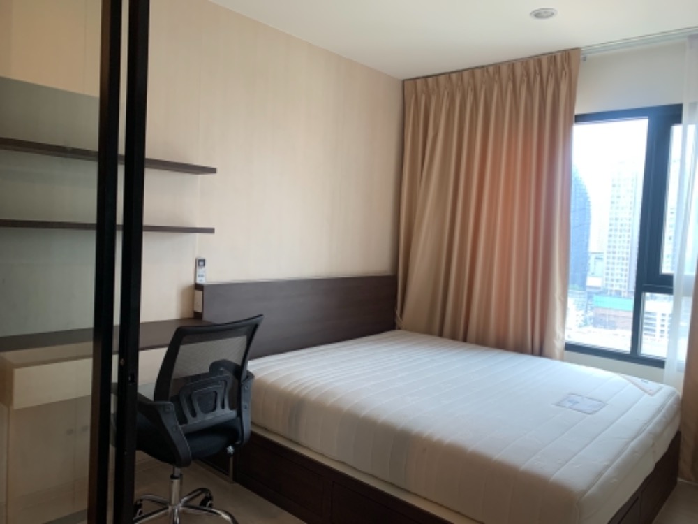 for rent Life asoke 1 bed 30sqm for rent Life asoke 1 bed 30sqm