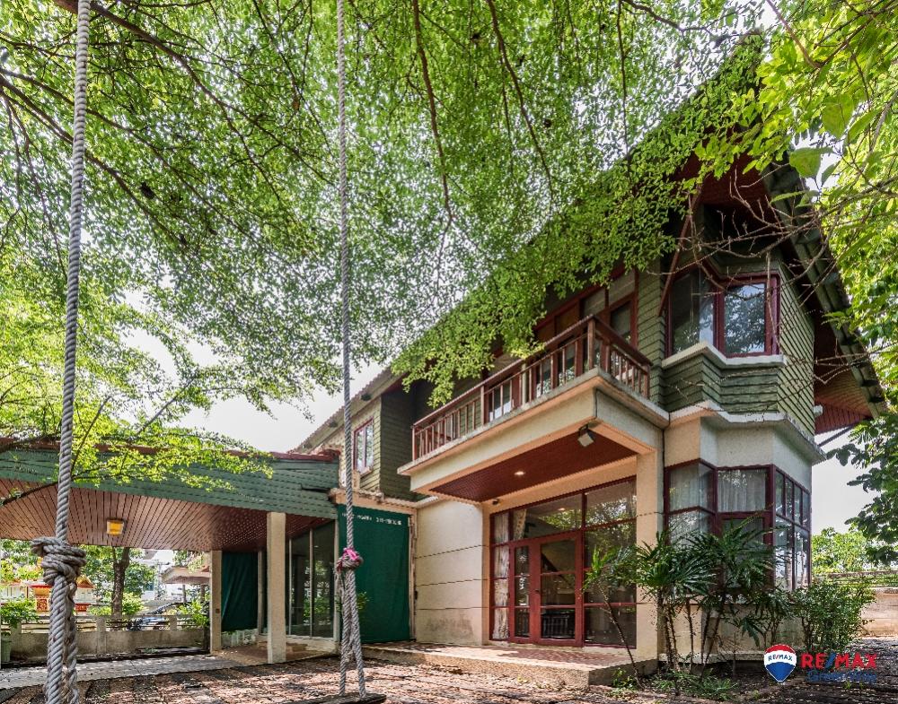 ขายบ้านเดี่ยว (สวยสุด) บ้านชายคลอง ถูกที่สุดในโครงการ 3 ห้องนอน 1 แม่บ้าน ใกล้โรวเรียนรุ่งอรุณ ต่อเติมแล้ว“สอดคล้องกับธรรมชาติ บ้านหน้ากว้าง ออกแบบโดยสถาปนิกชื่อดัง