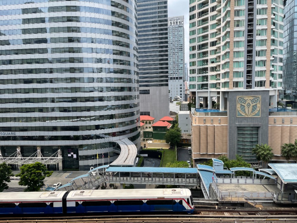**Hot Price** พื้นที่สำนักงานให้เช่า ติดรถไฟฟ้าช่องนนทรี และใกล่้กับ BRT สถานีสาทร