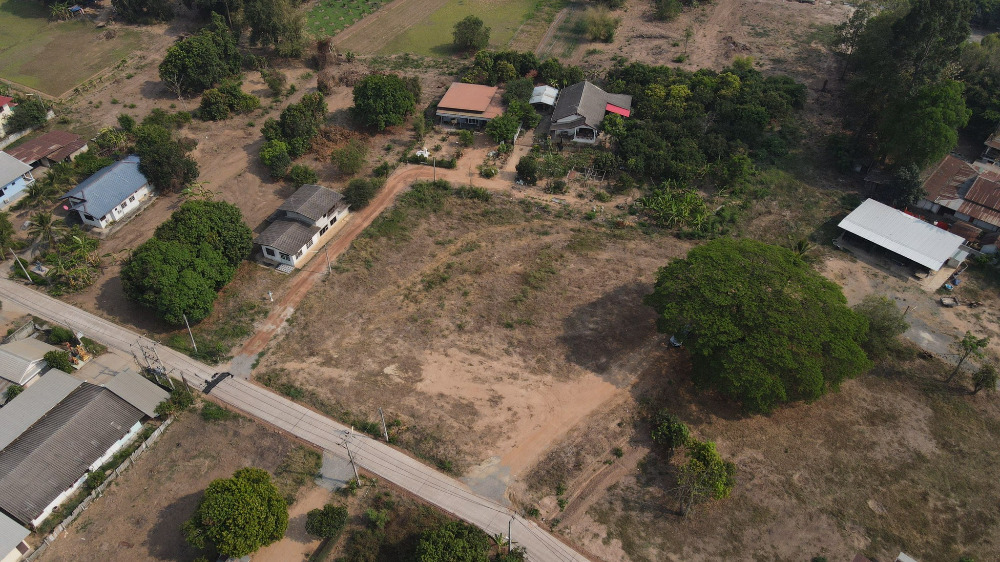 Land filled with the most beautiful, adjacent to public roads on 3 sides from Highway No. 1275 (Phrom Phiram Road - Phitsanulok) – รูปที่ 3