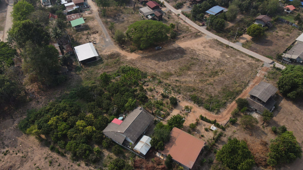 Land filled with the most beautiful, adjacent to public roads on 3 sides from Highway No. 1275 (Phrom Phiram Road - Phitsanulok) – รูปที่ 4
