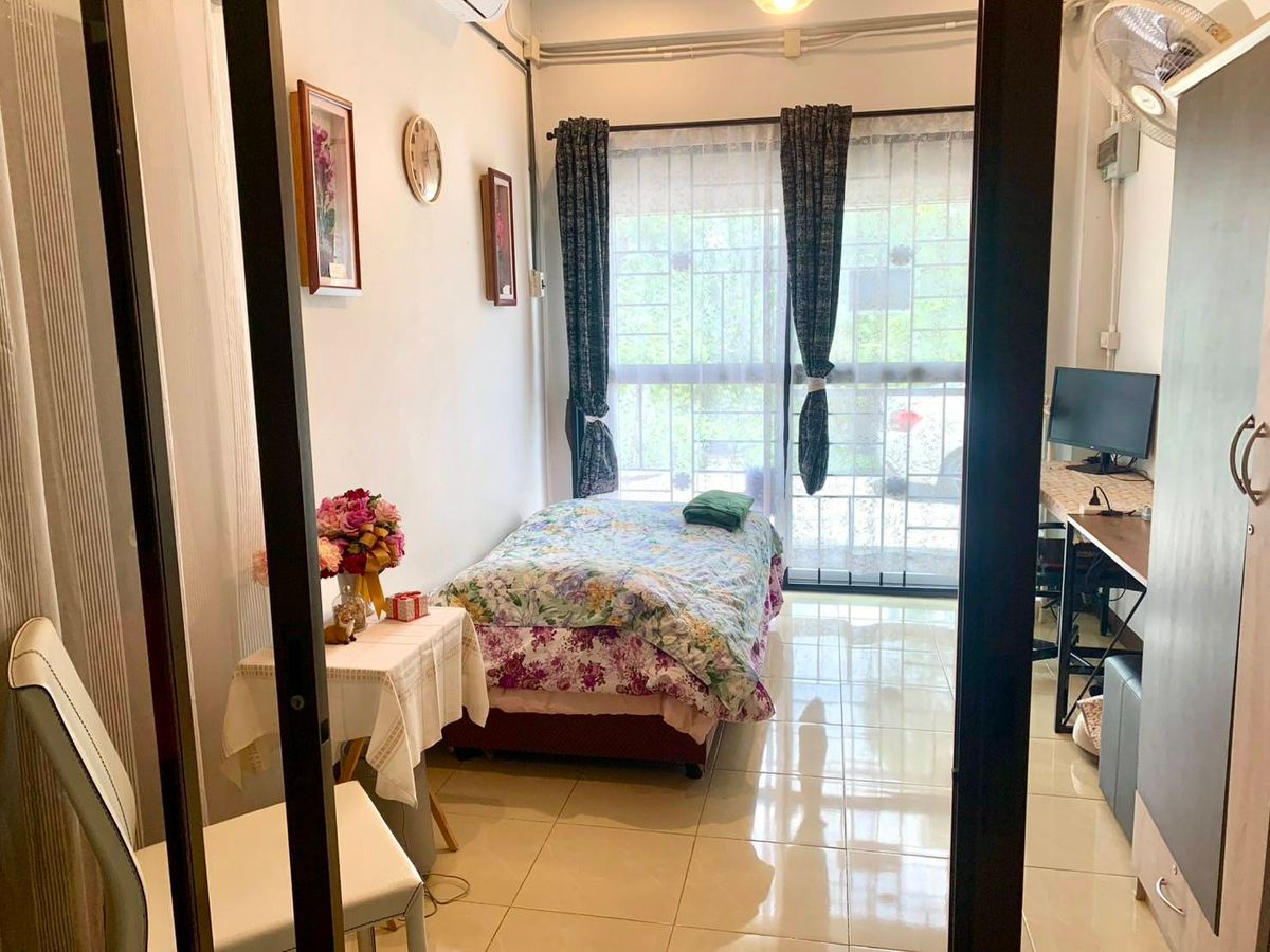 () Commercial building for sale in Soi King Kaew 19/1, 9 bedrooms, 9 bathrooms, area 17 sq m. Selling price 5,500,000 baht, convenient transportation, away from the main road. (King Kaew Road) 550 meters near Suvarnabhumi Airport () Commercial building for sale in Soi King Kaew 19/1, 9 bedrooms, 9 bathrooms, area 17 sq m. Selling price 5,500,000 baht, convenient transportation, away from the main road. (King Kaew Road) 550 meters near Suvarnabhumi Airport