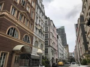 สำนักงานให้เช่า 5 ชั้น ใจกลางเมือง ทำเลทอง เดินทางสะดวก พื้นที่ใช้สอย 550 ตรม ต่อคูหาโครงการ เดอะยูโรเปี้ยน ทาวน์
