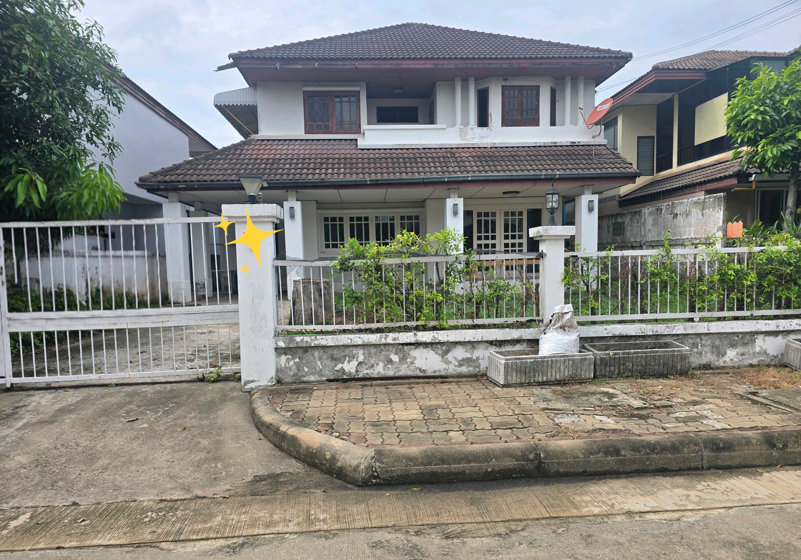 House for rent, 2 floors, 70 square wa, Phutthamonthon Sai 3 Road, next to Aksa Road, 5 car parking spaces, rent 25,000/month House for rent, 2 floors, 70 square wa, Phutthamonthon Sai 3 Road, next to Aksa Road, 5 car parking spaces, rent 25,000/month
