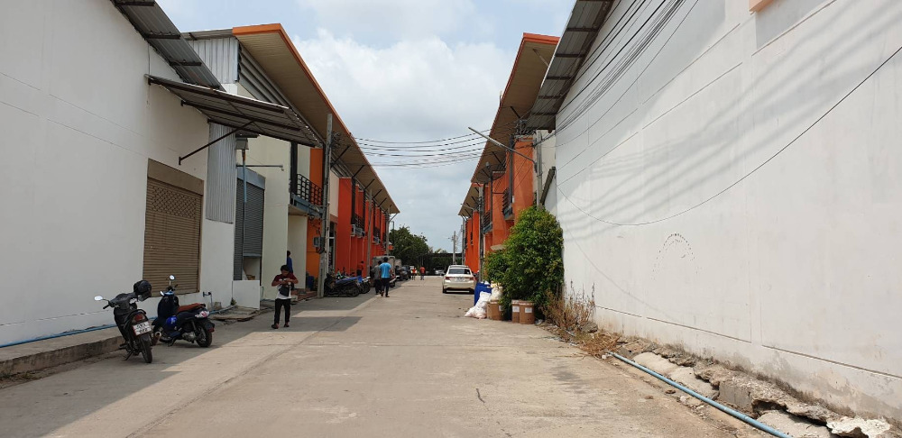 Warehouse, size 246 square meters, available 1 unit for rent. Interested in asking? Pracha Uthit 90. – รูปที่ 4