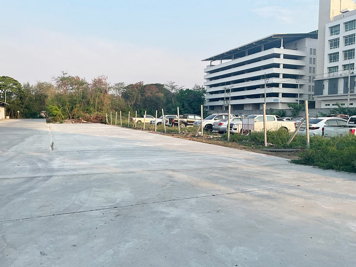 For inquiries, call 081-147-8118, near the main road Bangna-Trad km. 42, near the airport, near the pier, near Amata Nakorn Industrial Estate. Near Wellgrow Industrial Estate – รูปที่ 2
