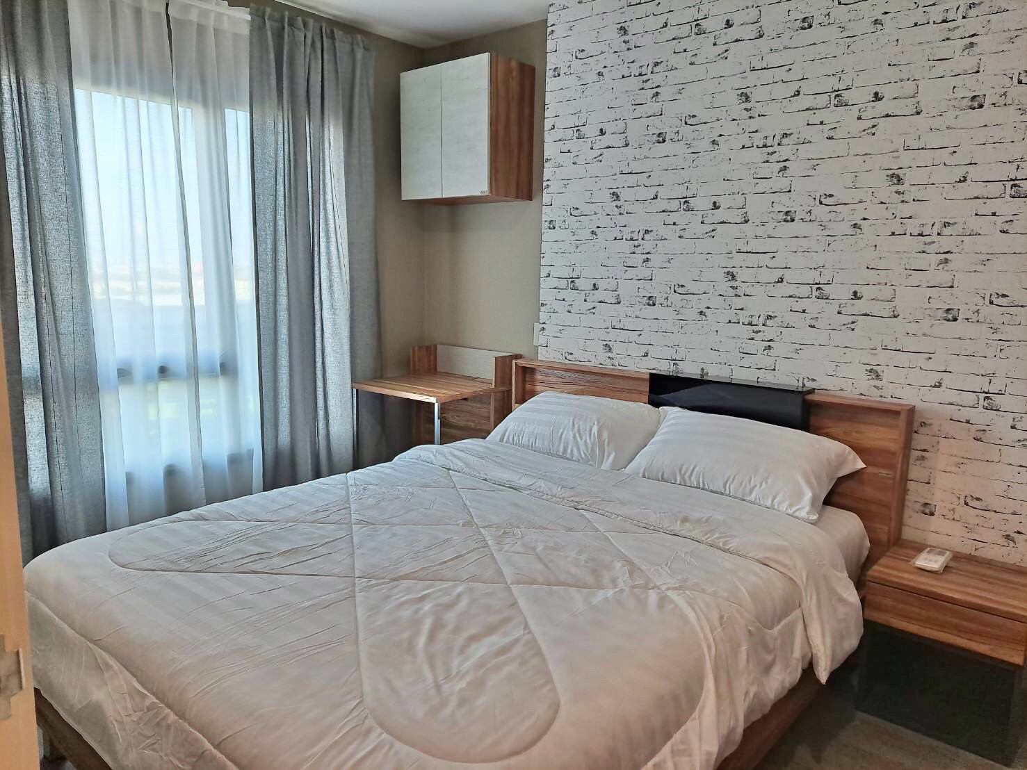 For rent Rich Park Triple Station 29 sqm. 11,000 baht next to ARL-Huamak, MRT-Huamak For rent Rich Park Triple Station 29 sqm. 11,000 baht next to ARL-Huamak, MRT-Huamak