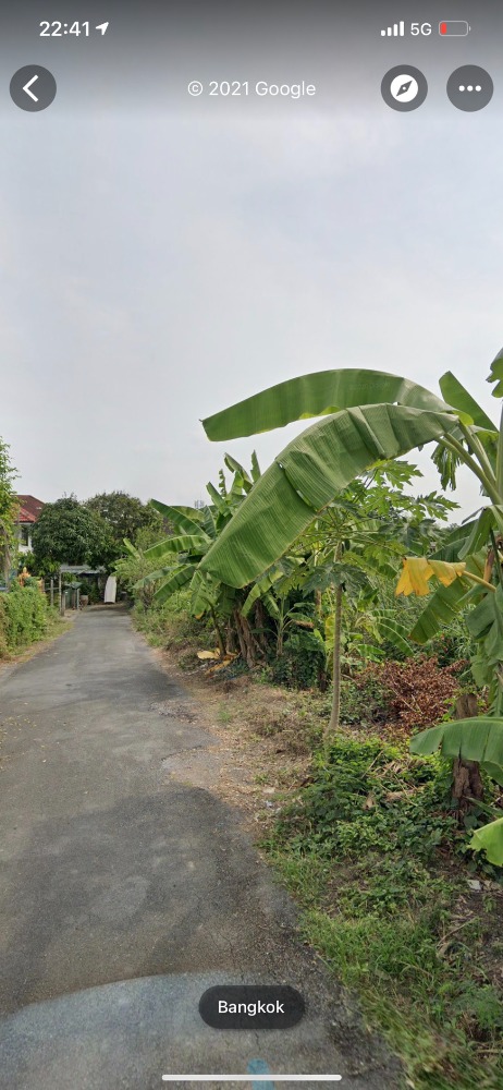Land for sale in Soi Nong Yai. The future of the main road cuts through. Land for sale in Soi Nong Yai. The future of the main road cuts through.