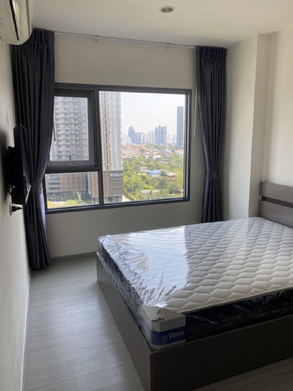 Urgent sale, Aspire Sathorn, Ratchaphruek, next to sky walk bts / mrt Bang Wa, 0 meters!! 🔥 East, get the sun in the morning, the afternoon is not hot 🔥 Can be made into 2 bedrooms 🔥 Urgent sale, Aspire Sathorn, Ratchaphruek, next to sky walk bts / mrt Bang Wa, 0 meters!! 🔥 East, get the sun in the morning, the afternoon is not hot 🔥 Can be made into 2 bedrooms 🔥