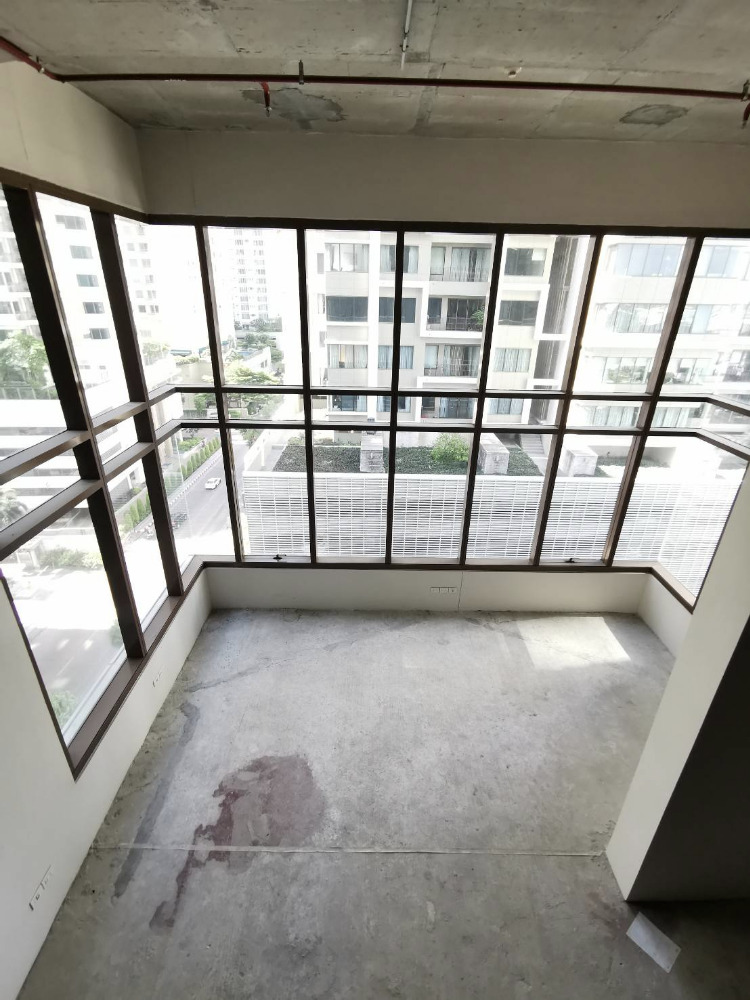 The Emporio Place 2bed 2bath 132sqm 22,000,000 Bareshell Am: 0656199198