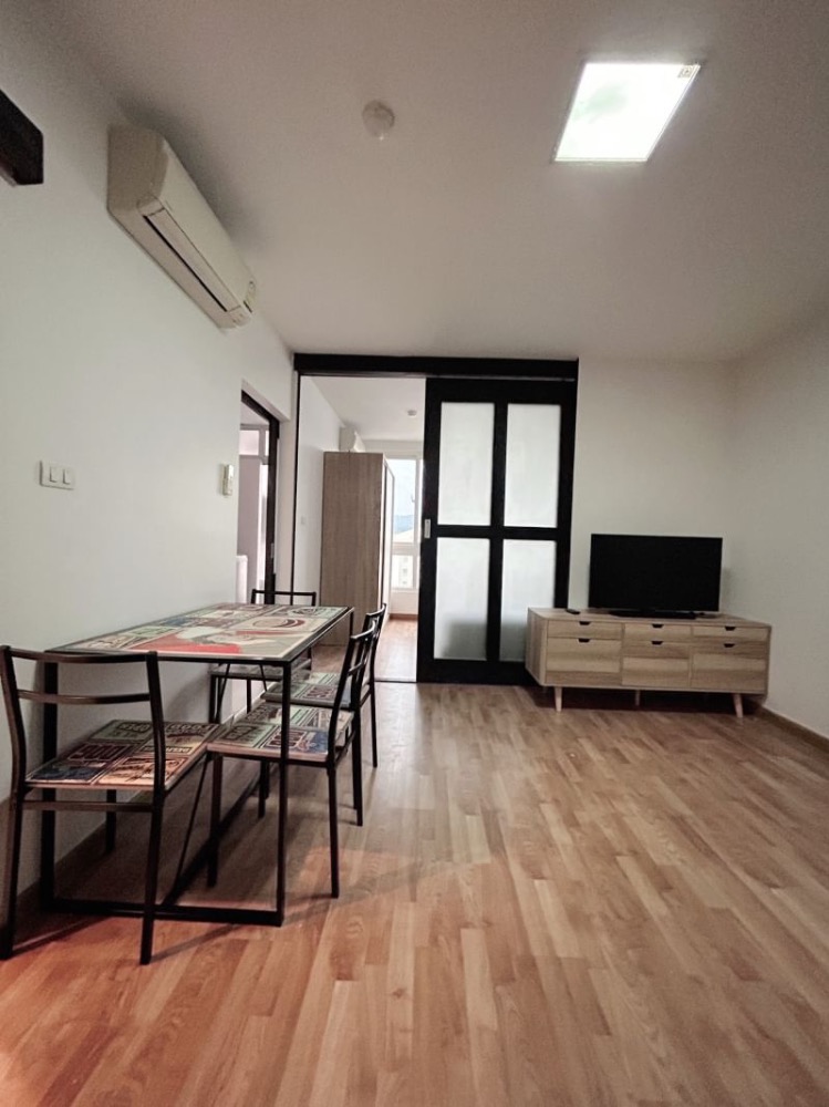 Cut the price at the end of the year! Cheap sale, Ladda View Condo, Ladda View, Sriracha, 12th floor, size 33 sq m., Ready to move in.